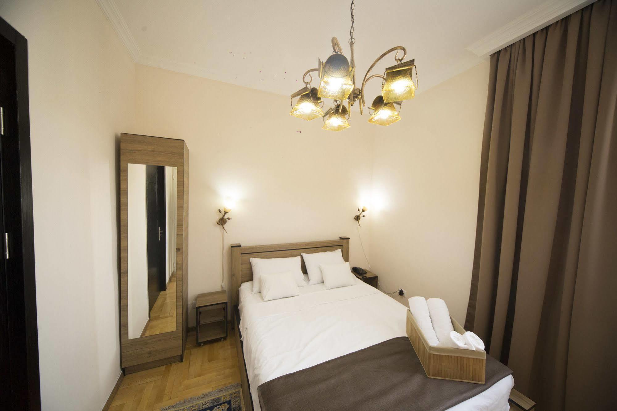 Log Inn Boutique Hotel Tbilisi Zewnętrze zdjęcie