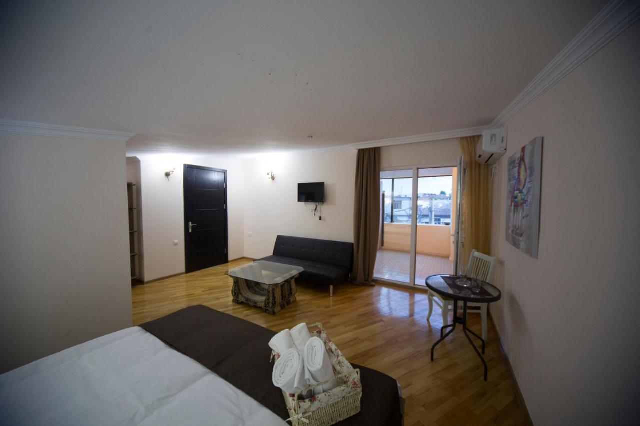 Log Inn Boutique Hotel Tbilisi Zewnętrze zdjęcie